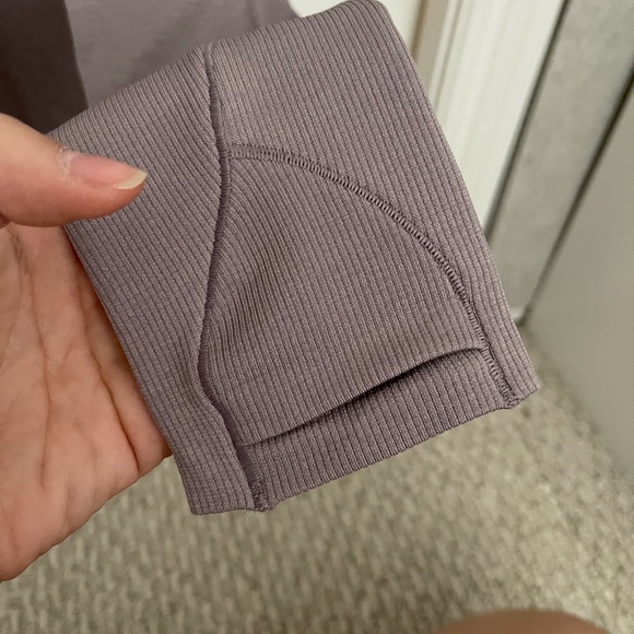 Lululemon Swiftly Tech LS in lilac s8 - Picture 4 of 5